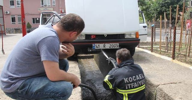 Aracıyla markete gitti, hayatının şokunu yaşadı! &#039;Ayaklarımın önüne düştü&#039;