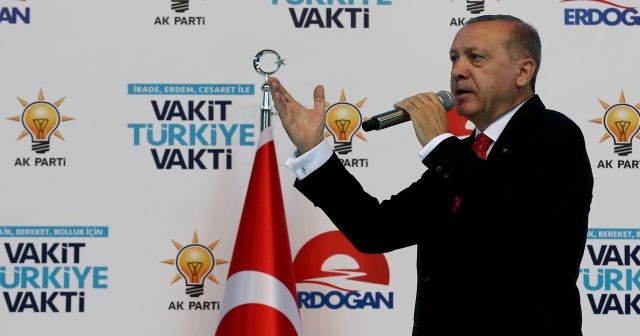 Cumhurbaşkanı Erdoğan, AK Parti&#039;nin seçim beyannamesini açıkladı