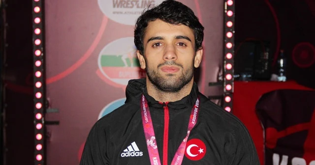 Ekrem Öztürk bronz madalya kazandı