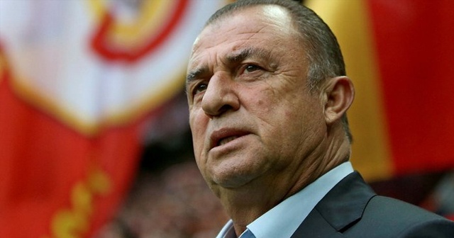 Fatih Terim oyuncularından istediği puanı tahtaya yazdı