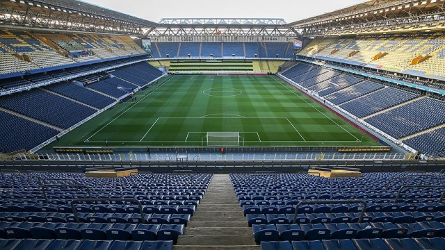 Fenerbahçe-Beşiktaş derbisi iptal edildi