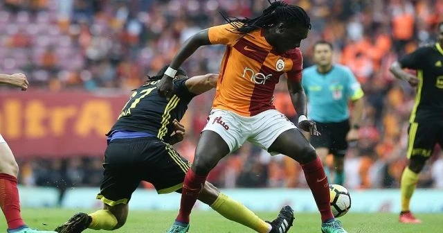 Gomis Alex'in rekorunu egale etti