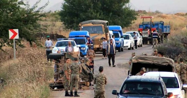 Hatay&#039;da askeri araç devrildi