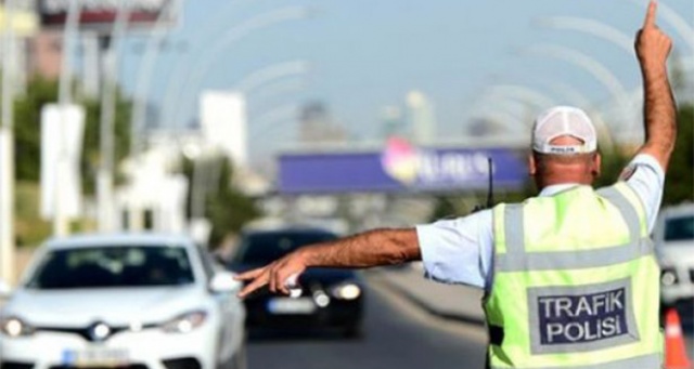 İstanbul&#039;da bazı yollar trafiğe kapatıldı