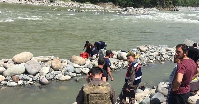 Rafting botu devrildi: Arap turist hayatını kaybetti