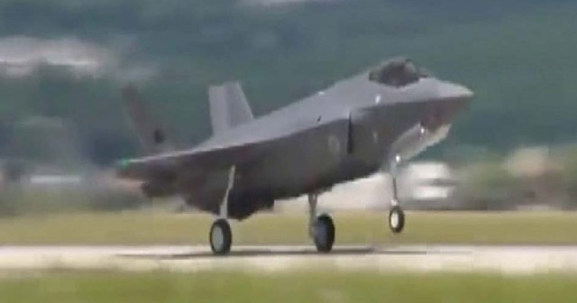 Türk F-35 uçağı ilk uçuşunu yaptı