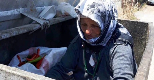 70'lik nineyi çöp kutusunda gören ne yapacağını şaşırdı