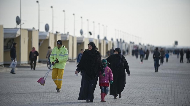 AB&#039;den Türkiye&#039;ye sığınmacı övgüsü