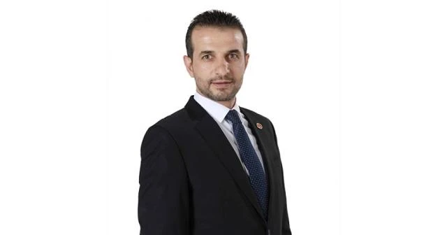 Adem Boz kimdir?