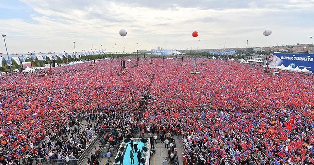 AK Parti&#039;nin Büyük İstanbul Mitingi&#039;ne 1 milyon 300 bin kişi katıldı
