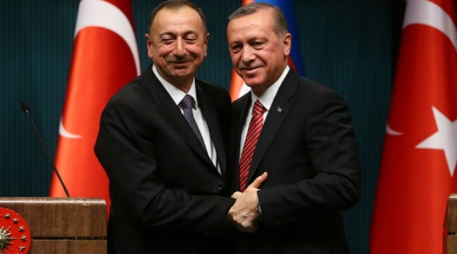 Azerbaycan Cumhurbaşkanı Aliyev&#039;den Cumhurbaşkanı Erdoğan&#039;a tebrik