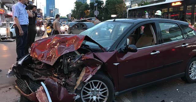 Beşiktaş’ta zincirleme trafik kazası: 4 yaralı