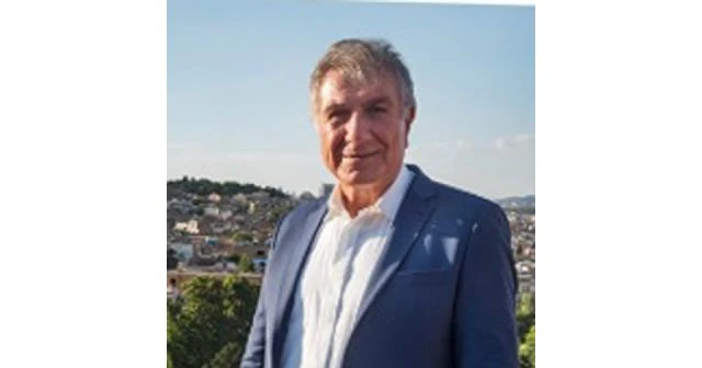 Bişar Tüysüz kimdir?