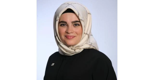 Büşra Savaş kimdir?