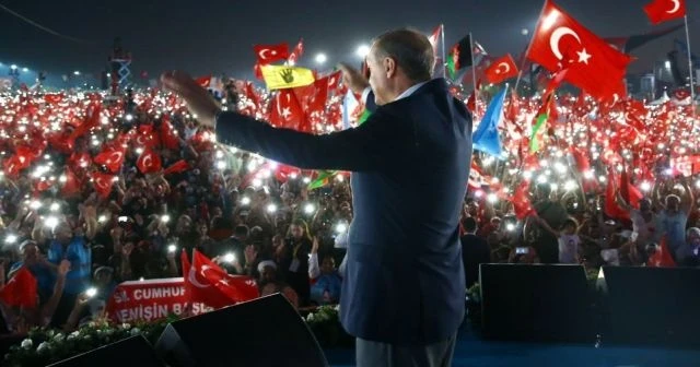 Cumhurbaşkanı Erdoğan'a tebrikler gelmeye başladı!