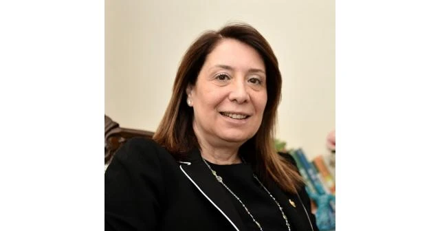 Emine Nur Günay kimdir?