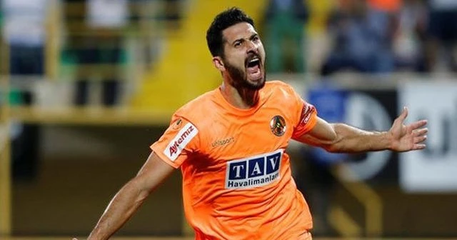 Emre Akbaba'dan rest! 'Bırakın gideyim...'