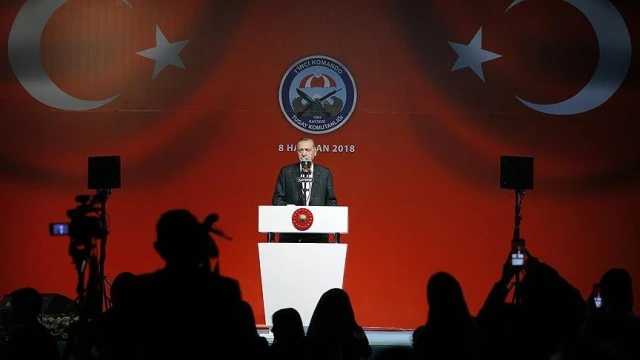 Erdoğan: Tüm astsubaylarımızı emsallerinin seviyesine çıkarıyoruz