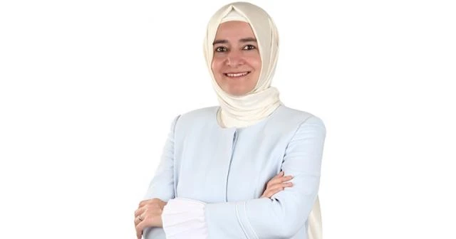 Fatma Betül Sayan Kaya kimdir?