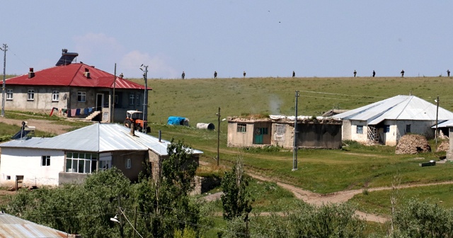 Haberi duyan köye gidiyor! Halk seferber oldu