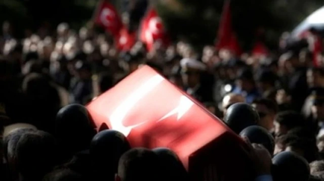 Hakkari kırsalında ağır yaralanan asker şehit oldu