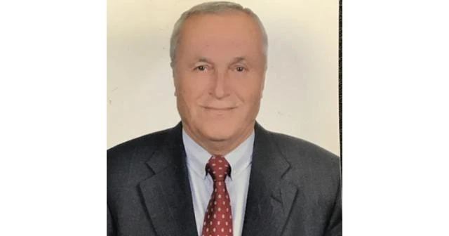 Hakkı Özdek kimdir?