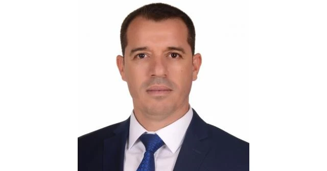 Halil Özşavlı kimdir?
