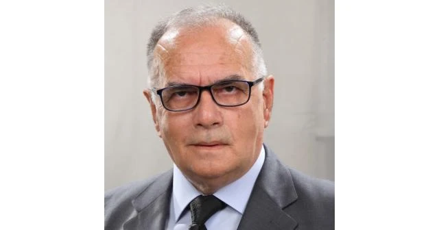 Mesut YILAN kimdir?