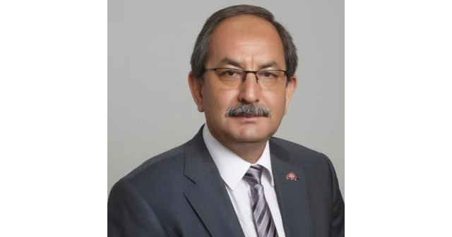 Mustafa Yalçın kimdir?