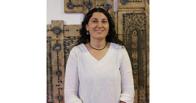 Nuray Türkmen Canlı kimdir?