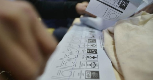 Nasıl oy kullanılacak Örnek Oy Pusulaları nasıl 24 Haziran geçerli geçersiz oy nasıl kullanılır?