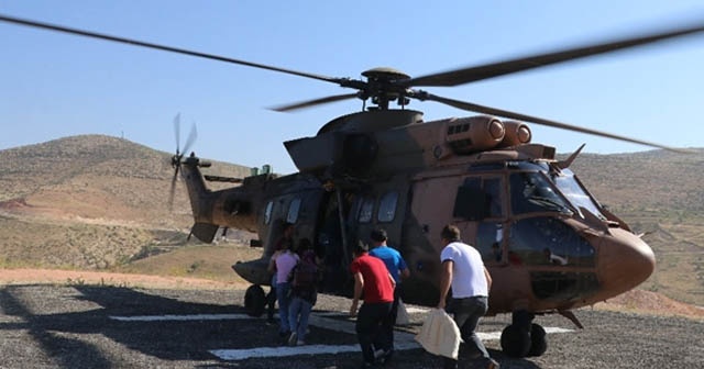 Oy pusulaları askeri helikopterle taşındı