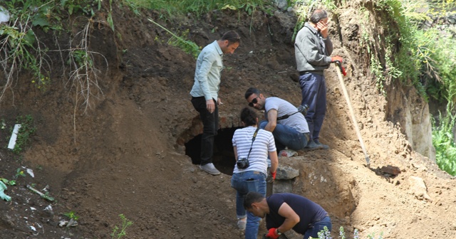 Rus generalin mezarının bulunduğu arsada kaza çalışmaları başladı