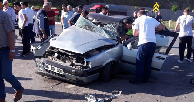 Samsun&#039;da trafik kazası: 1 ölü, 4 yaralı