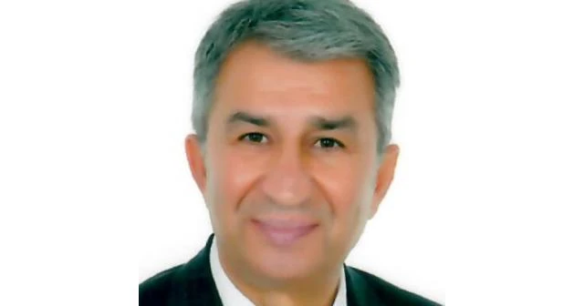 Suat Sarı kimdir?