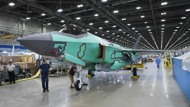 Türkiye ilk F-35'ini teslim aldı