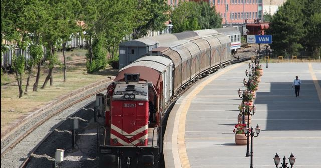 Van-Tebriz tren seferleri yeniden başladı