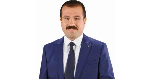Yaşar Kırkpınar kimdir?