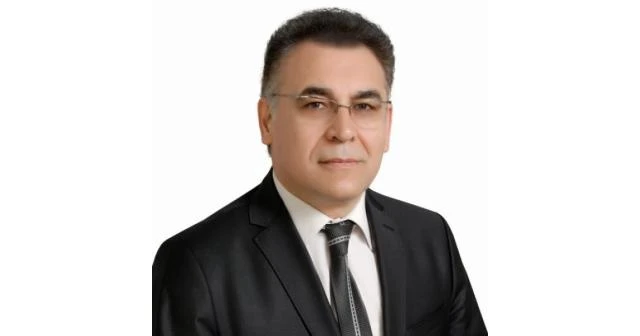 Yücel Menekşe kimdir?