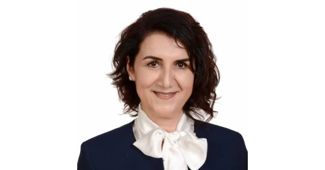Zemzem Gülender Açanal kimdir?