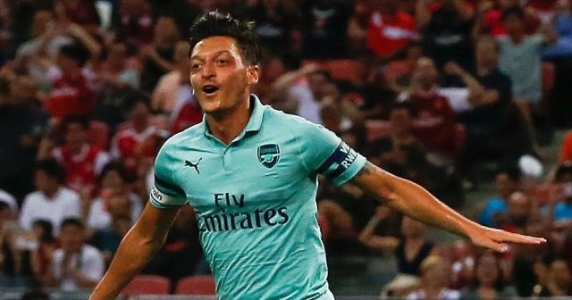 &#039;Kaptan&#039; Mesut Özil göz doldurdu