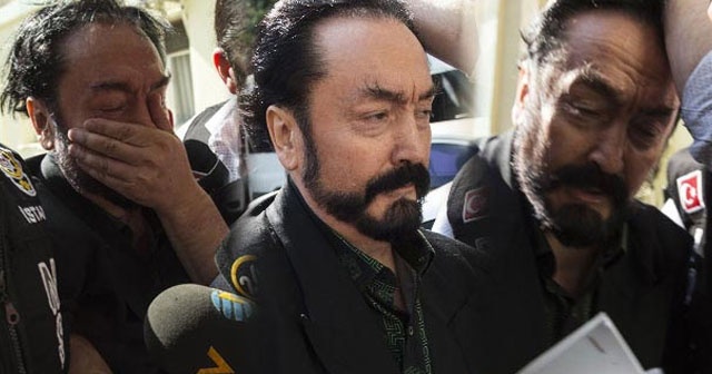 Adnan Oktar&#039;a bir şok daha! Yakalandı