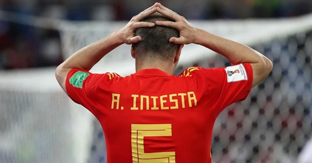 Andres Iniesta, İspanya Milli Takımı'nı bıraktığını açıkladı