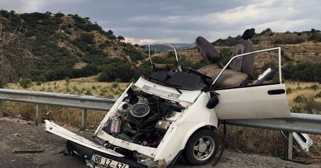 Araç ikiye bölündü! 3 kişi feci şekilde hayatını kaybetti