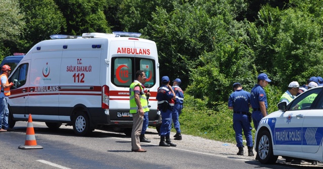 Bartın&#039;da çok feci kaza: 2 ölü, 3 yaralı