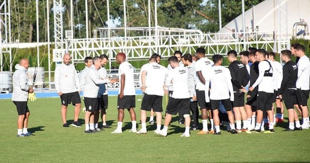 Beşiktaş&#039;ta Babel ve Medel kampa katıldı