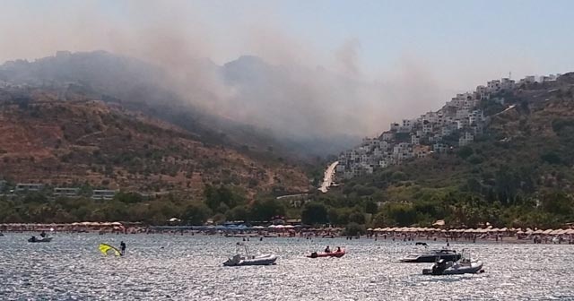 Bodrum&#039;daki yangın tatil sitesine sıçradı