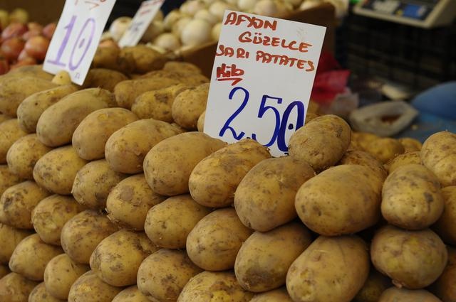 Domates, soğan ve patates fiyatlarında beklenen düşüş gerçekleşti