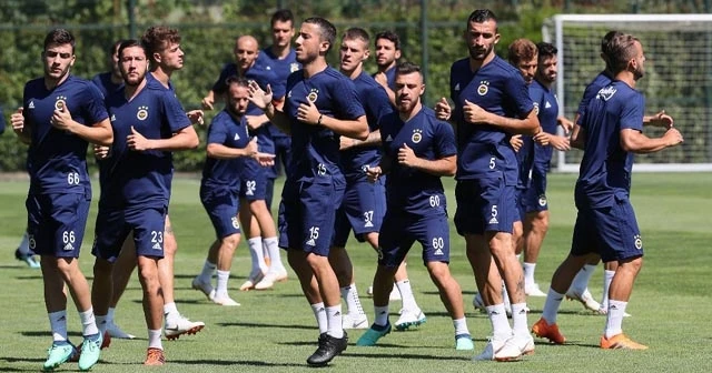 Fenerbahçe hazırlıklarını sürdürüyor