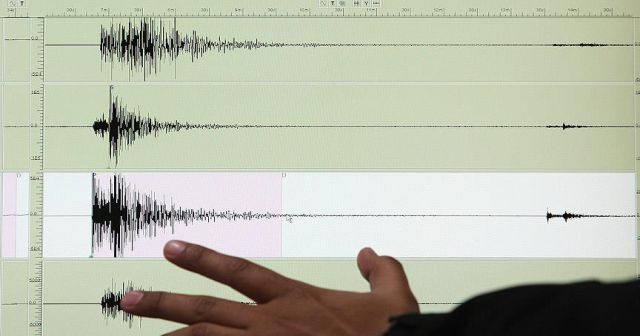 İran&#039;da 5,7 büyüklüğünde deprem